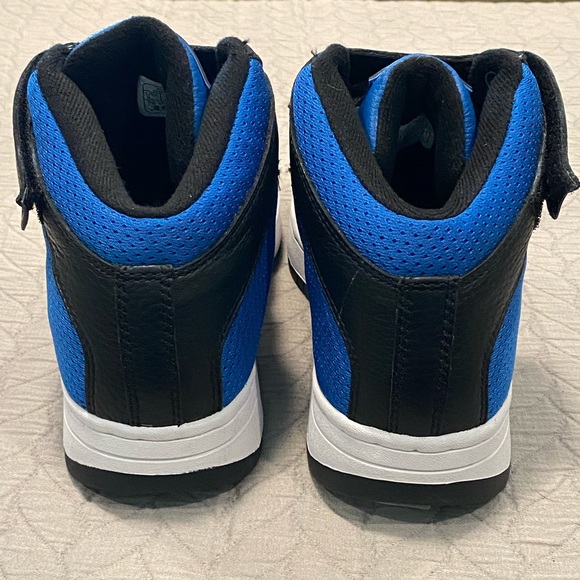 Men’s Reebok Classic High-Tops - Picture 3 of 11